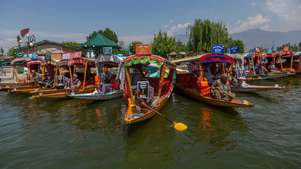 Srinagar houseboat Kashmir